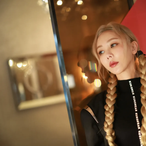 c26896a7-491d-40c5-a747-7ed56ac28f5e-w2400